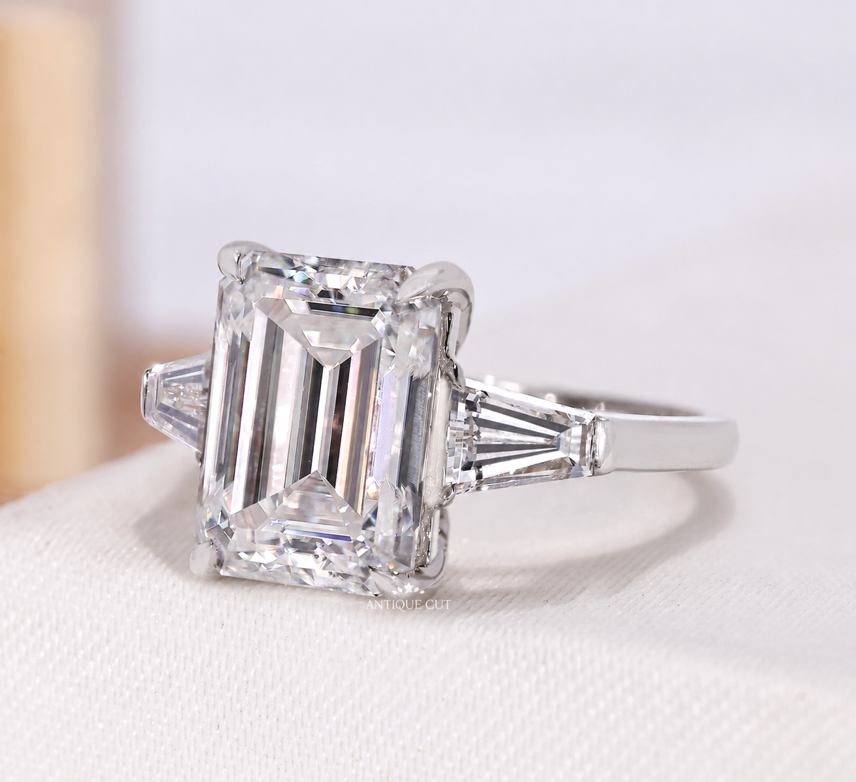 10k White Gold, 14k White Gold, 18k White Gold, Platinum