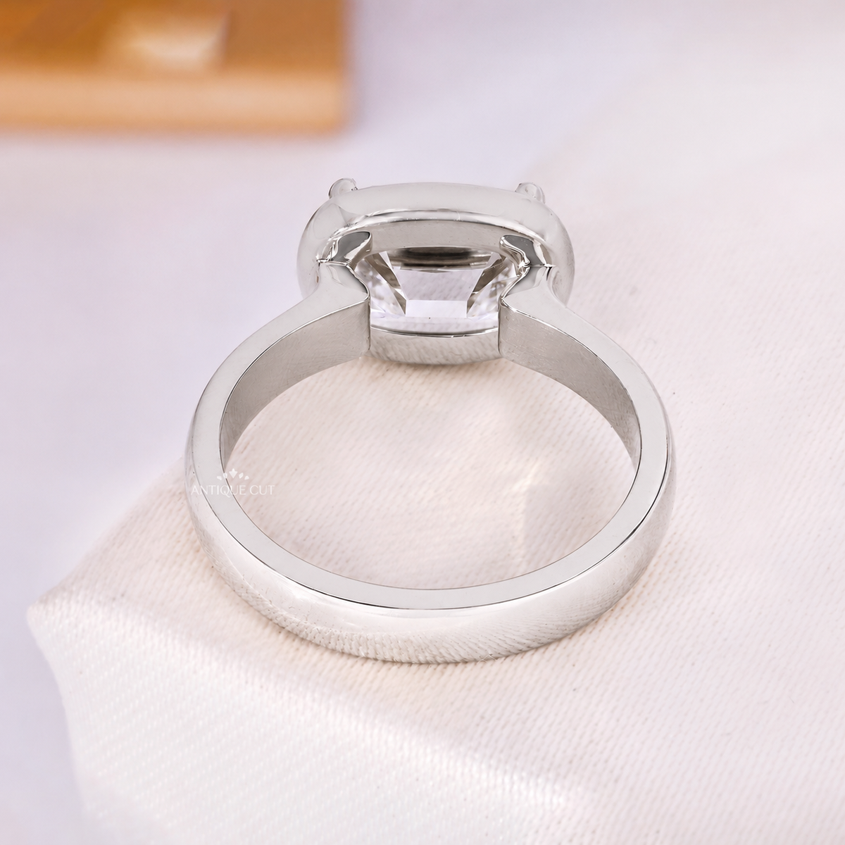 10k White Gold, 14k White Gold, 18k White Gold, Platinum