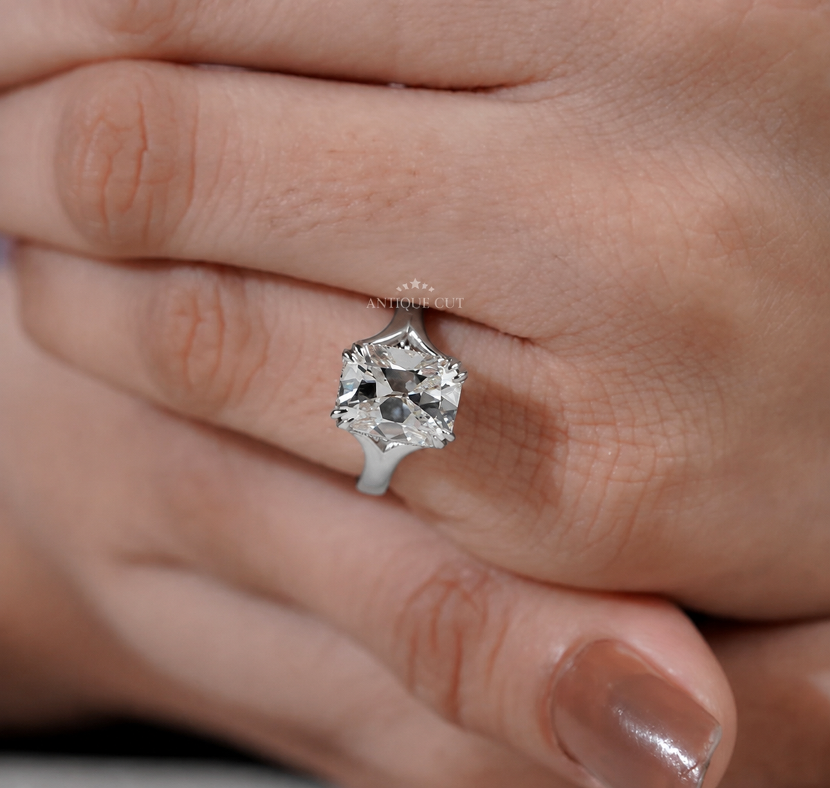 10k White Gold, 14k White Gold, 18k White Gold, Platinum