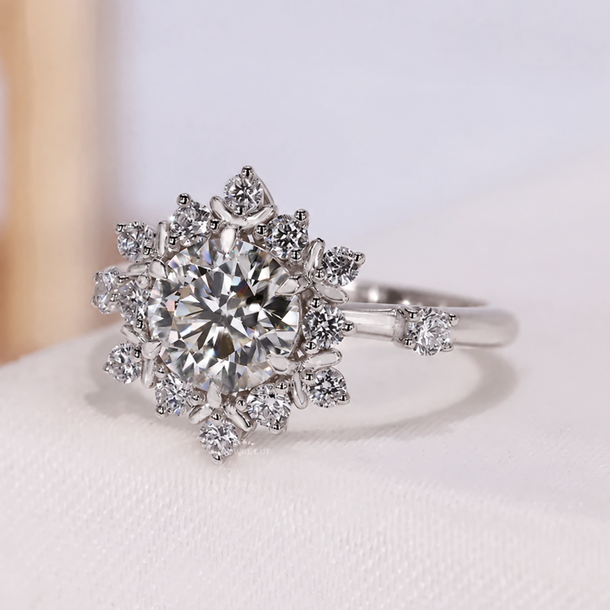 10k White Gold, 14k White Gold, 18k White Gold, Platinum