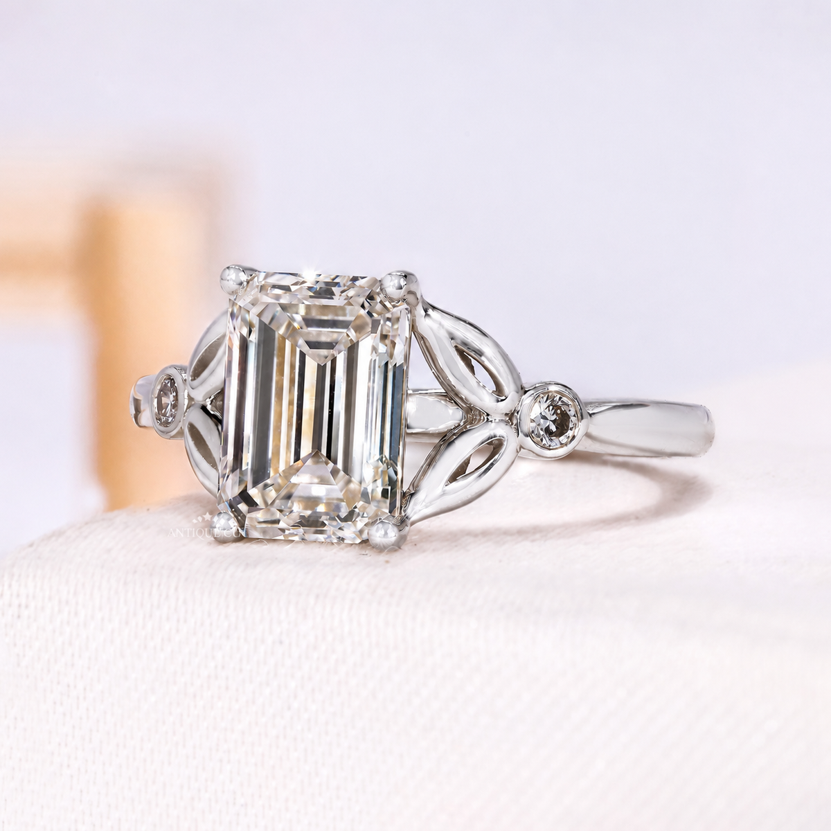 10k White Gold, 14k White Gold, 18k White Gold, Platinum