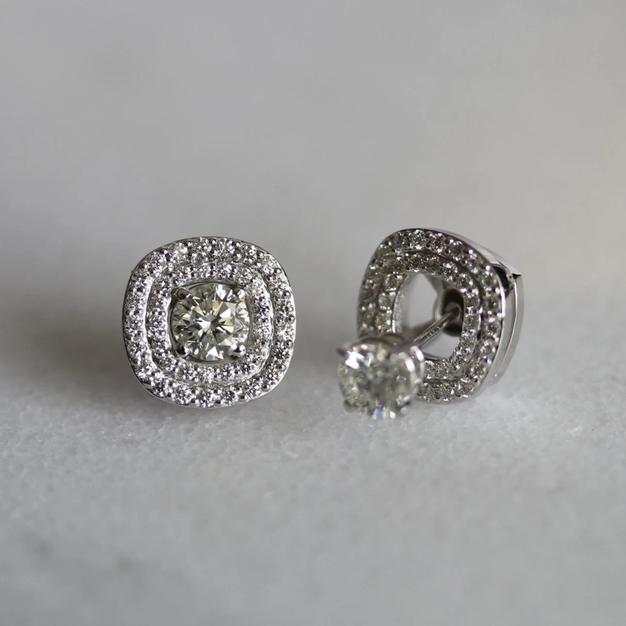 #Color_White Gold