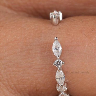 Jameel Delabarrera | Round and Marquise Open Wedding Band | 10K Yellow Gold |D - E | VS