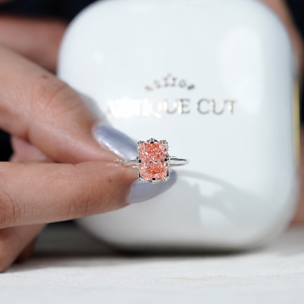 10k White Gold, 14k White Gold, 18k White Gold, Platinum
