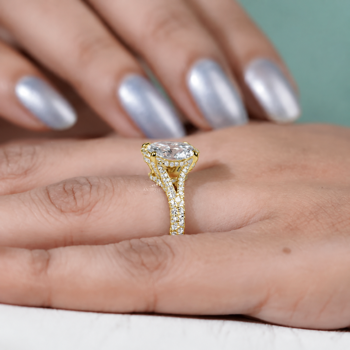 10k Yellow Gold, 14k Yellow Gold, 18k Yellow Gold