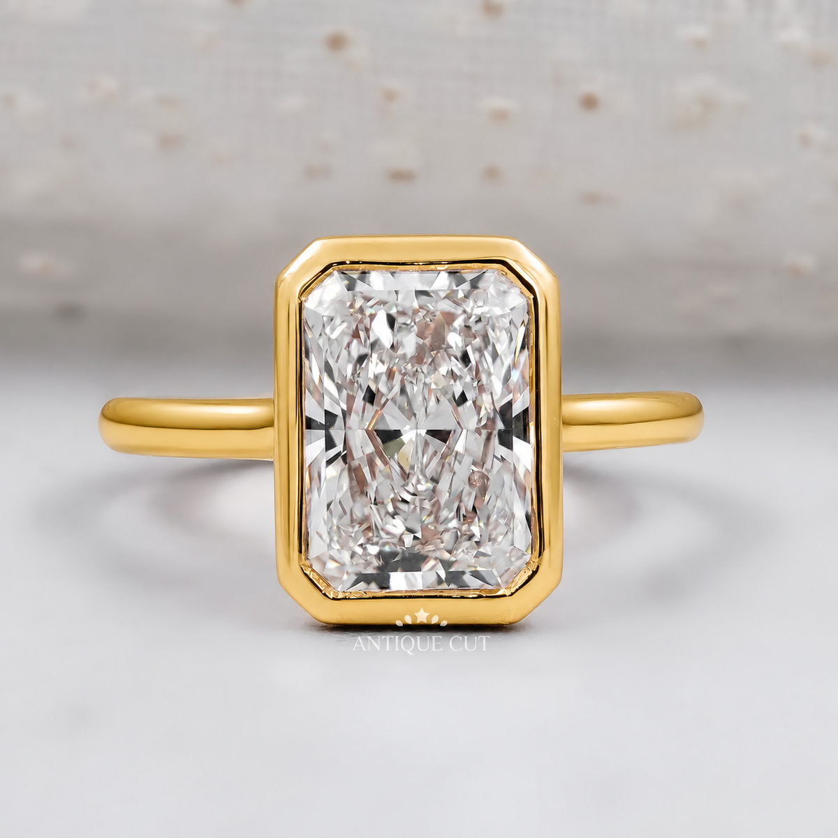 10k Yellow Gold, 14k Yellow Gold, 18k Yellow Gold