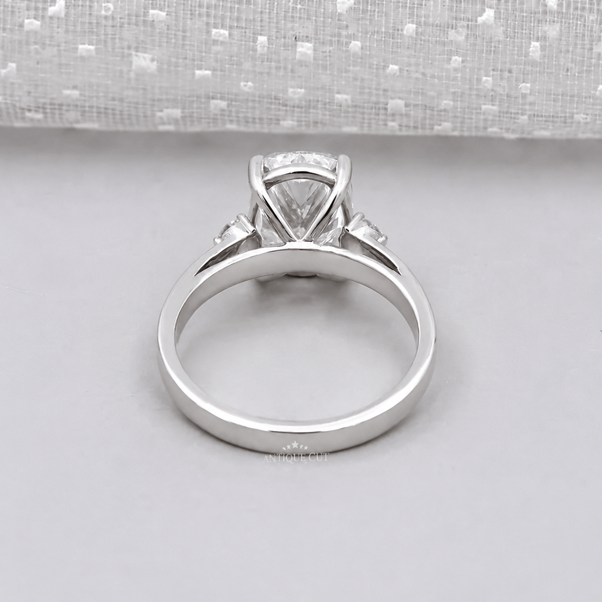 10k White Gold, 14k White Gold, 18k White Gold, Platinum