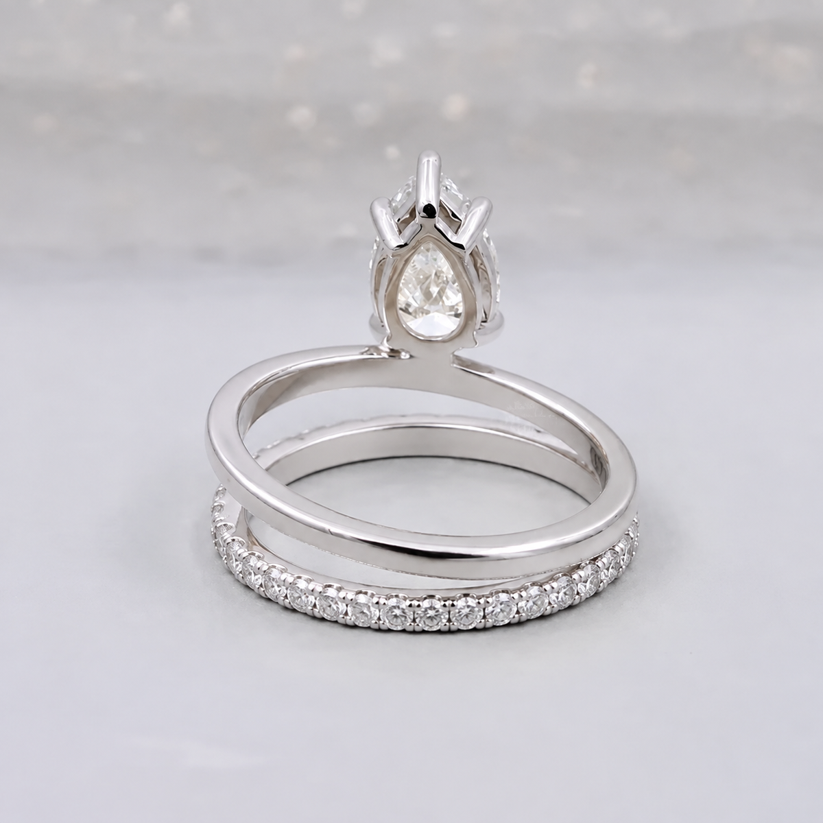 10k White Gold, 14k White Gold, 18k White Gold, Platinum