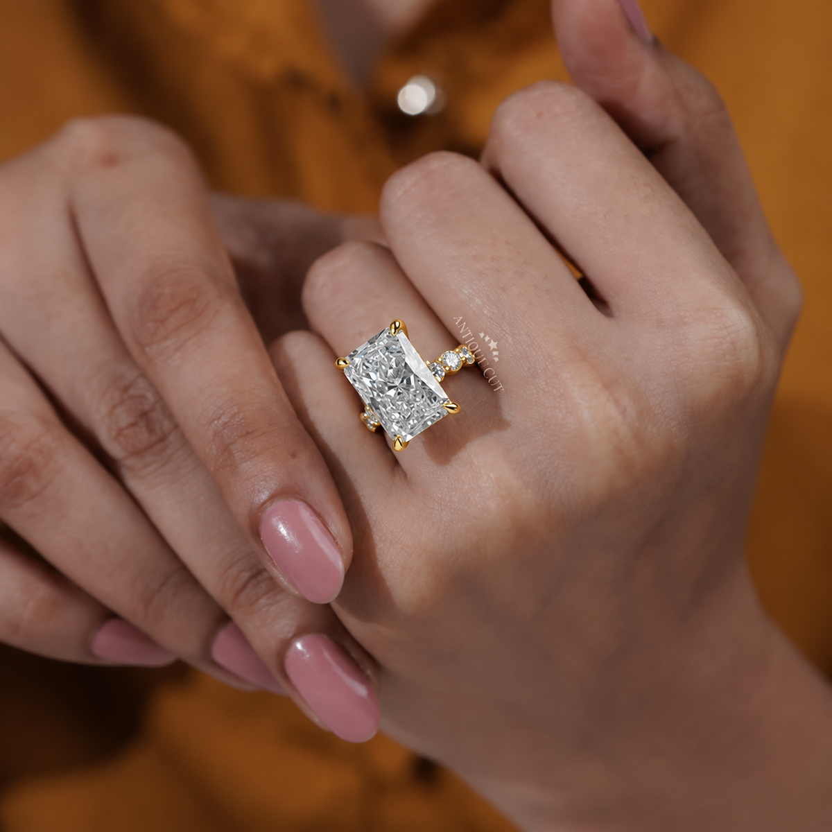 10k Yellow Gold, 14k Yellow Gold, 18k Yellow Gold