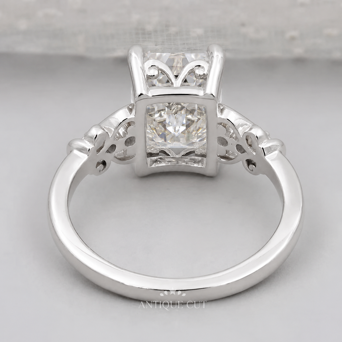 10k White Gold, 14k White Gold, 18k White Gold, Platinum