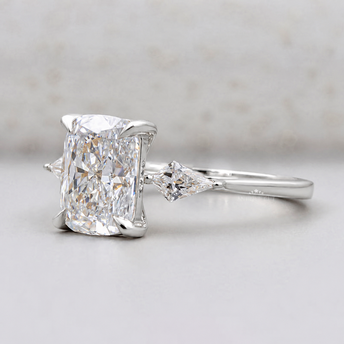 10k White Gold, 14k White Gold, 18k White Gold, Platinum