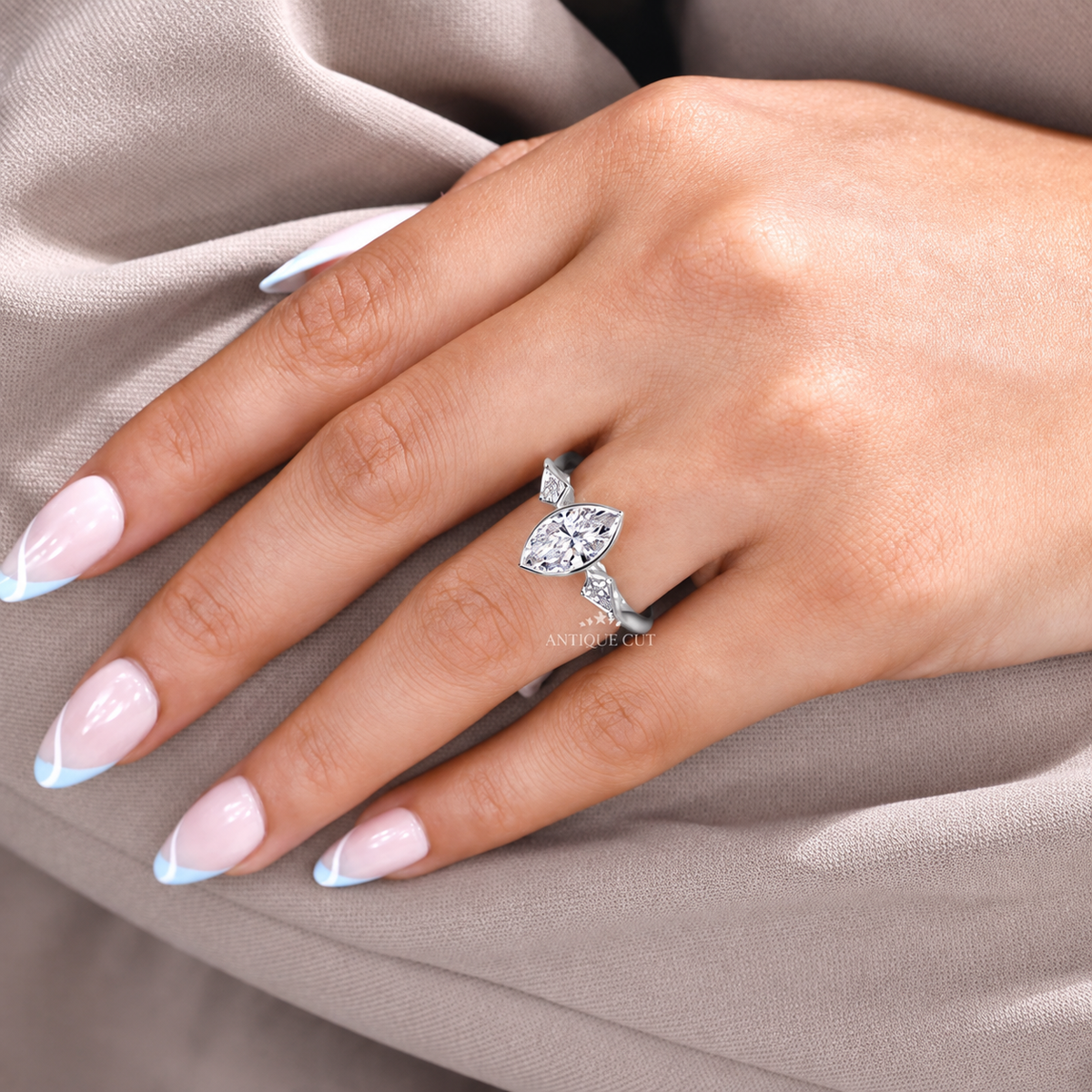 10k White Gold, 14k White Gold, 18k White Gold, Platinum