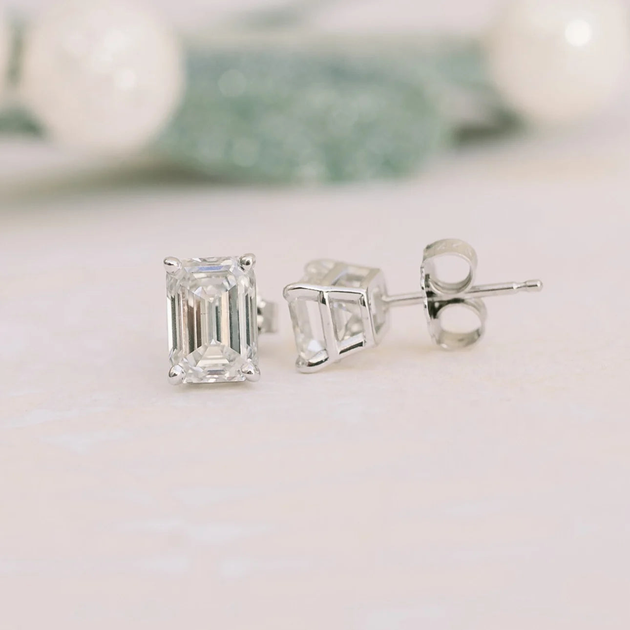 #Color_White Gold