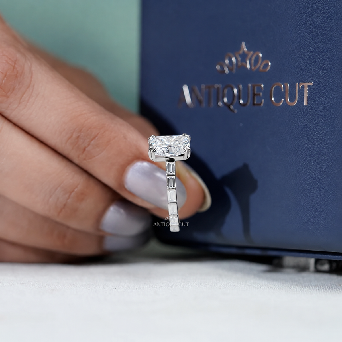 10k White Gold, 14k White Gold, 18k White Gold, Platinum