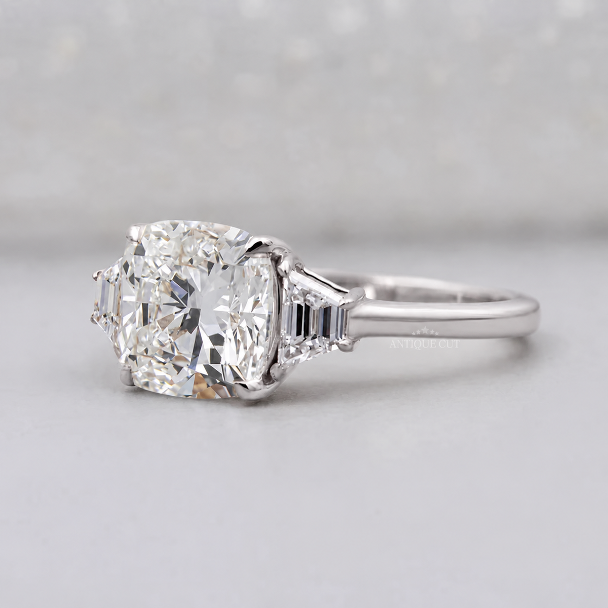 10k White Gold, 14k White Gold, 18k White Gold, Platinum