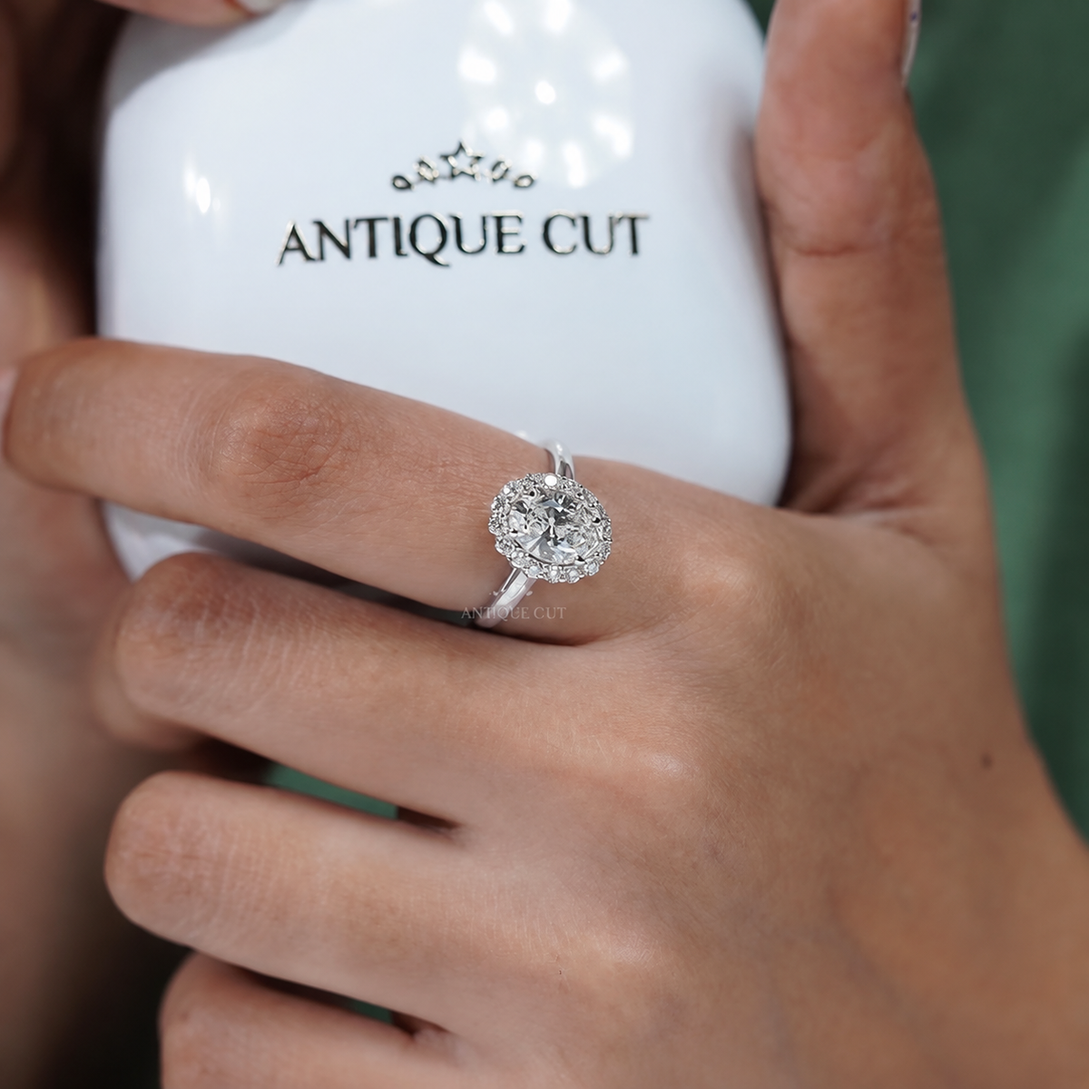 10k White Gold, 14k White Gold, 18k White Gold, Platinum