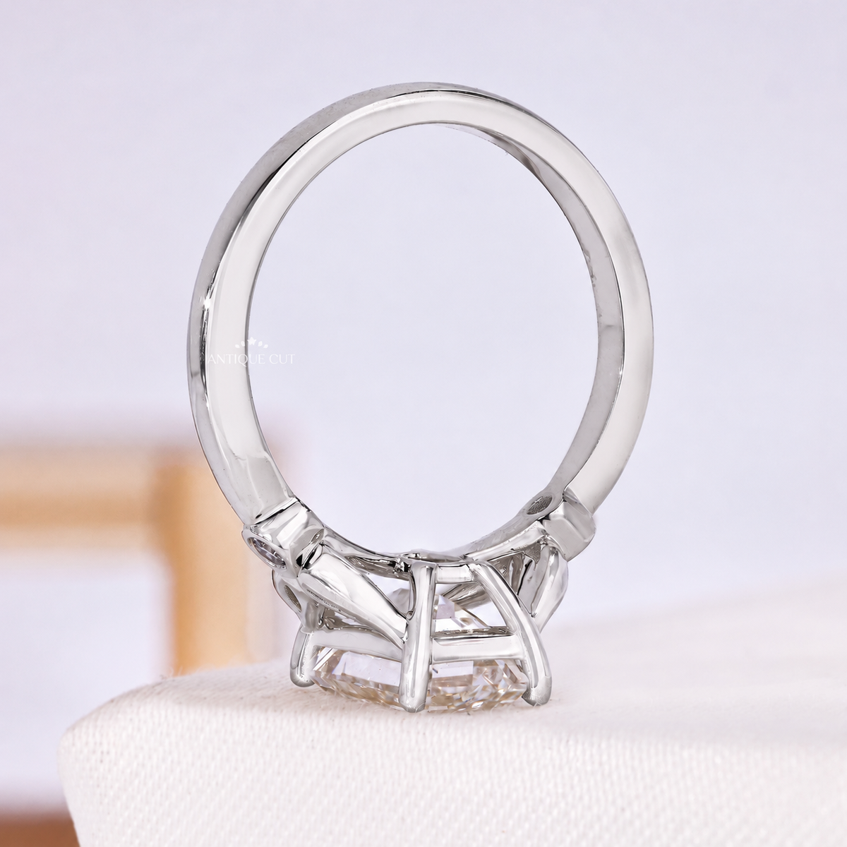 10k White Gold, 14k White Gold, 18k White Gold, Platinum