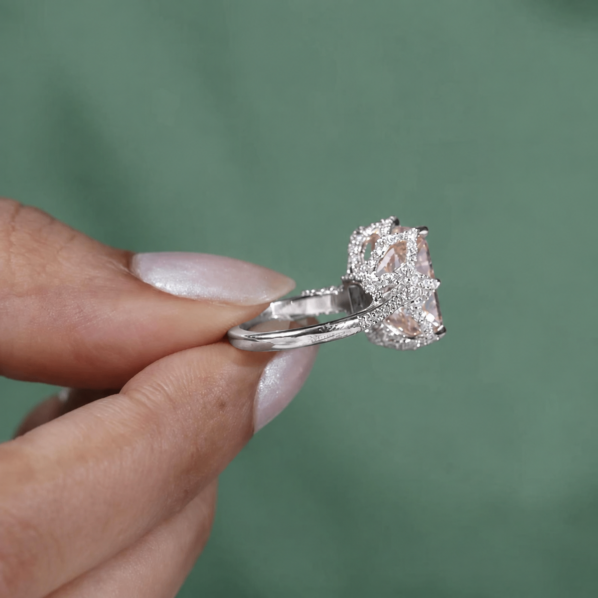 10k White Gold, 14k White Gold, 18k White Gold, Platinum