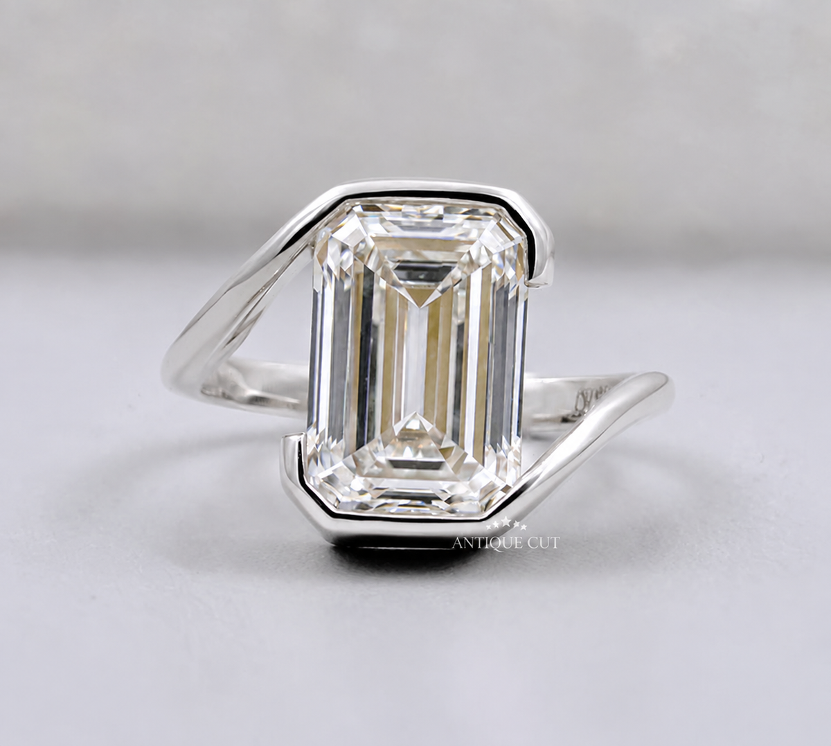 10k White Gold, 14k White Gold, 18k White Gold, Platinum