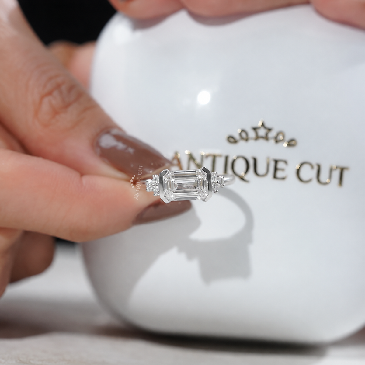 10k White Gold, 14k White Gold, 18k White Gold, Platinum