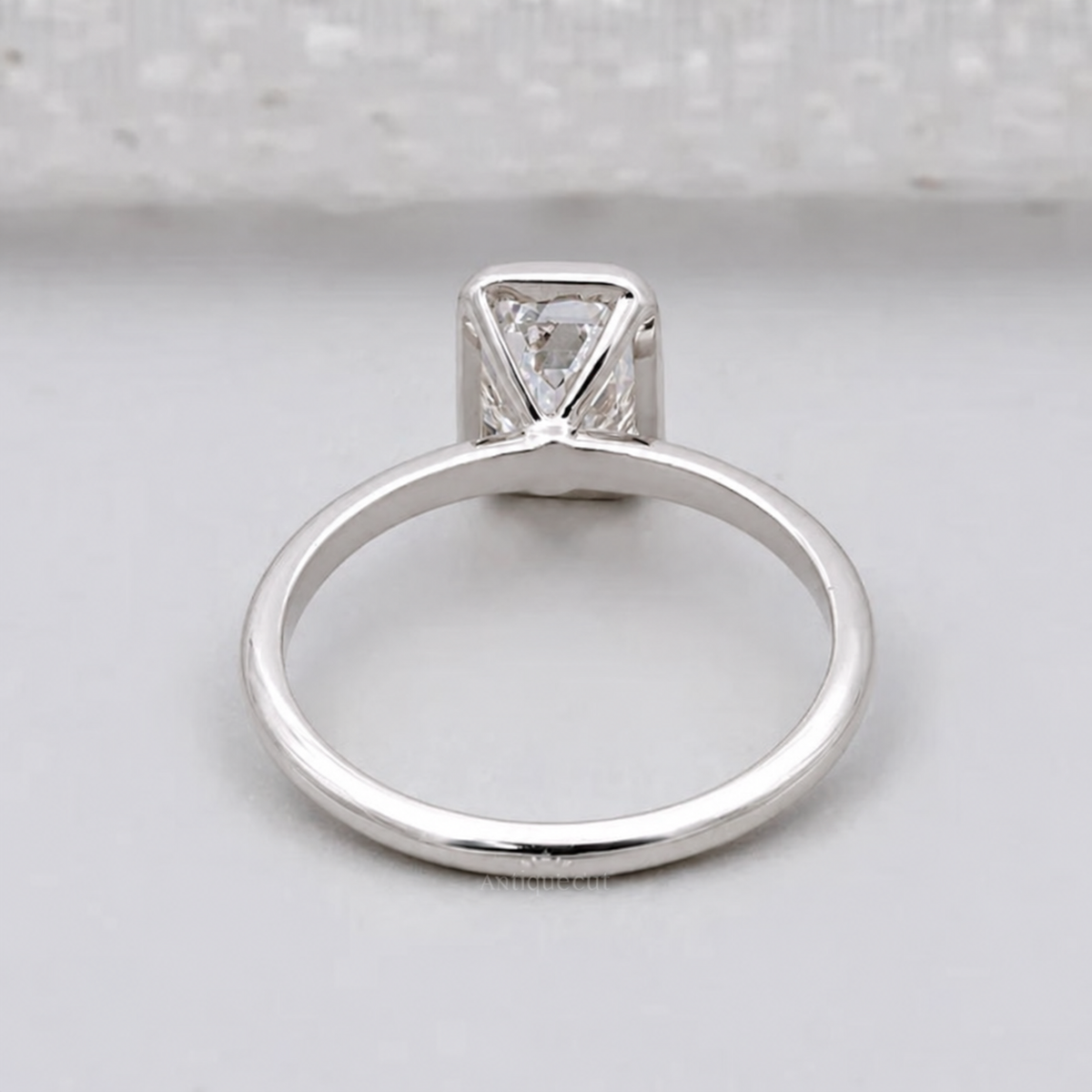 10k White Gold, 14k White Gold, 18k White Gold, Platinum