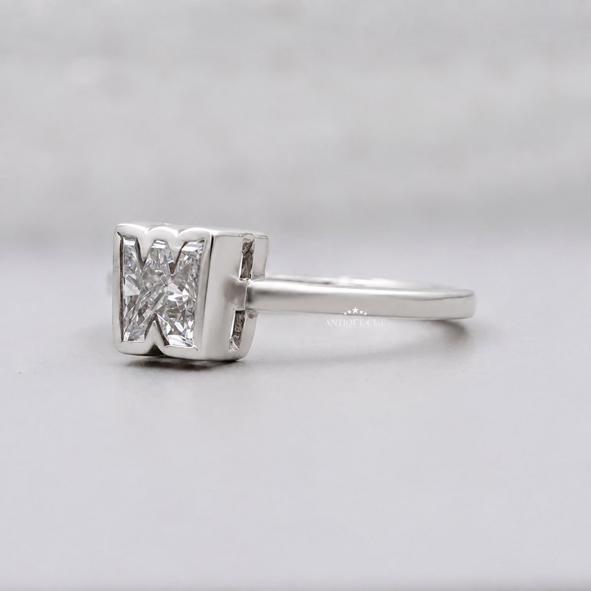 10k White Gold, 14k White Gold, 18k White Gold, Platinum