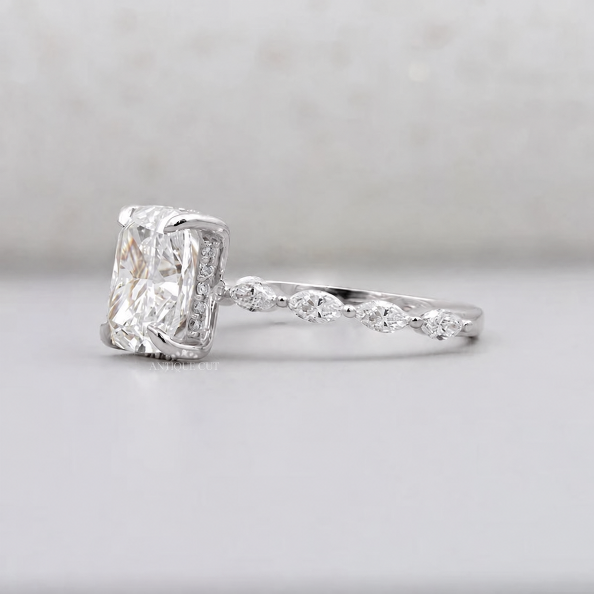 10k White Gold, 14k White Gold, 18k White Gold, Platinum