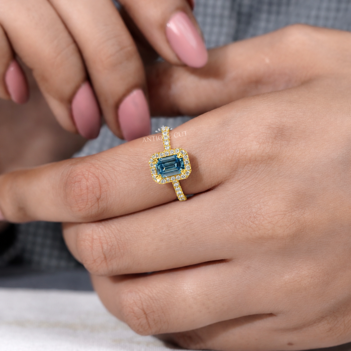 10k Yellow Gold, 14k Yellow Gold, 18k Yellow Gold