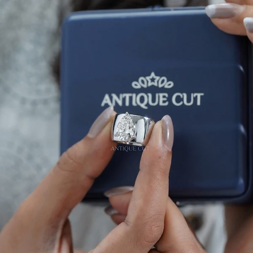 10k White Gold, 14k White Gold, 18k White Gold, Platinum