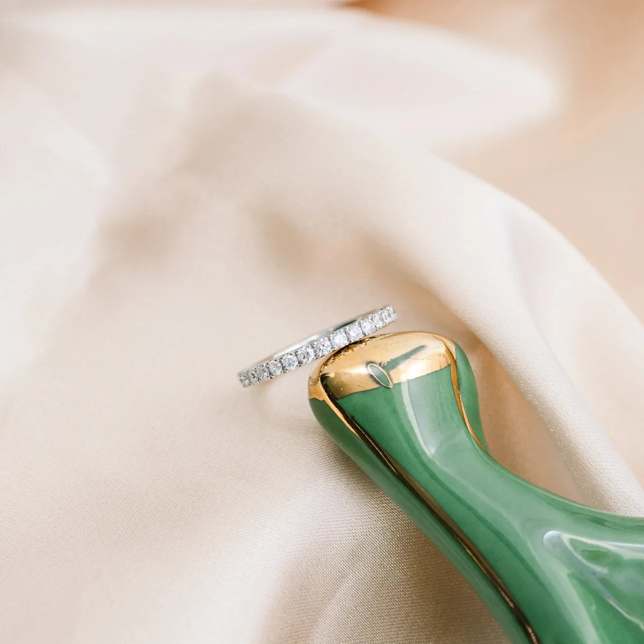 #Color_White Gold