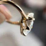 7.10ct E VS1 oval engagement ring, 14k yellow gold