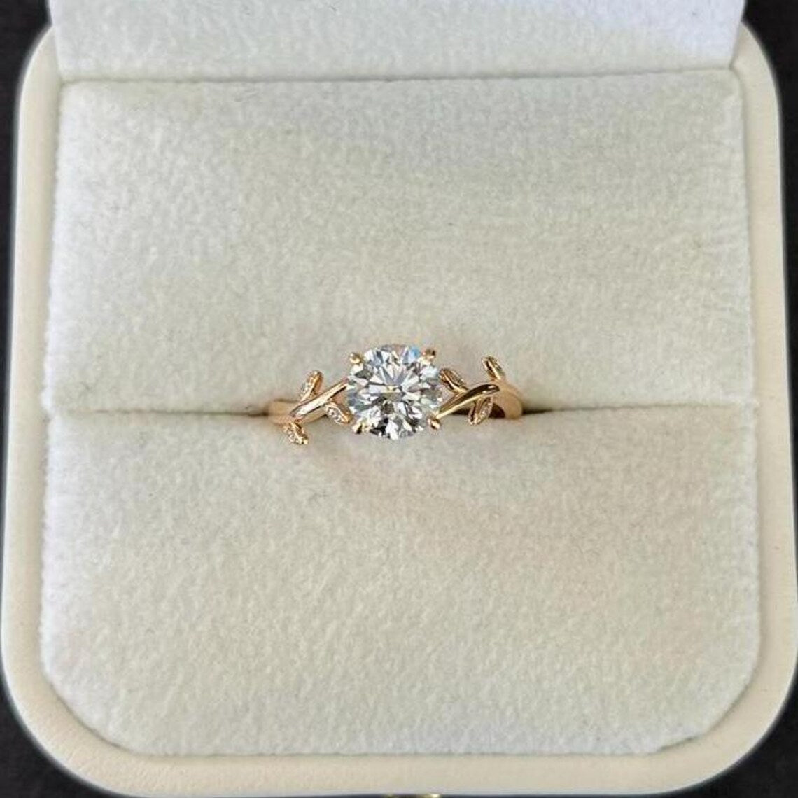 Round 1.10tcw Lab Grow Diamond Solitaire Leaf Shank Band Engagement Ring, D-E-F Color, VVS-VS Clarity - IGI Certified