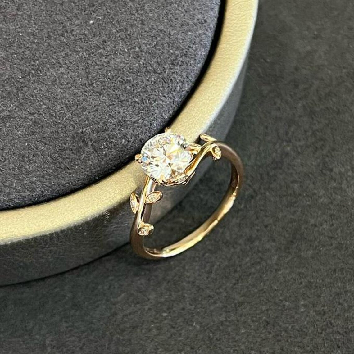 Round 1.10tcw Lab Grow Diamond Solitaire Leaf Shank Band Engagement Ring, D-E-F Color, VVS-VS Clarity - IGI Certified