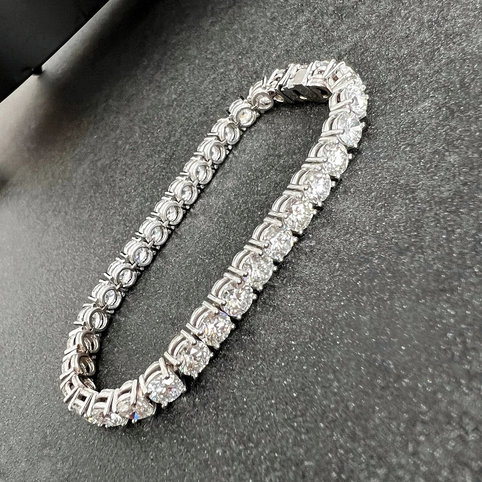 Round Lab grown Diamond Tennis Bracelet, EF Color, VS Clarity, Exquisite Diamond Jewelry