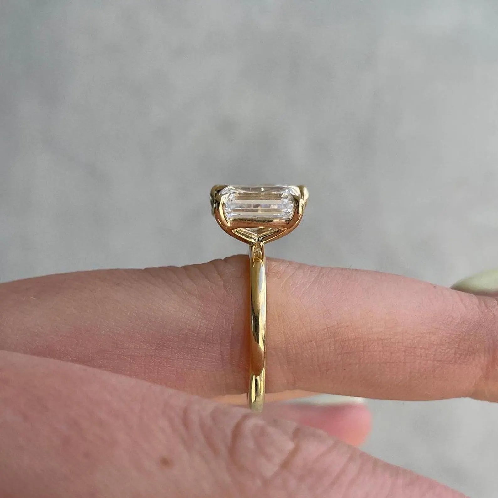 Pear & Emerald 3.50tcw Lab Diamond Toi et Moi Ring | IGI Certified | D-E-F VVS–VS