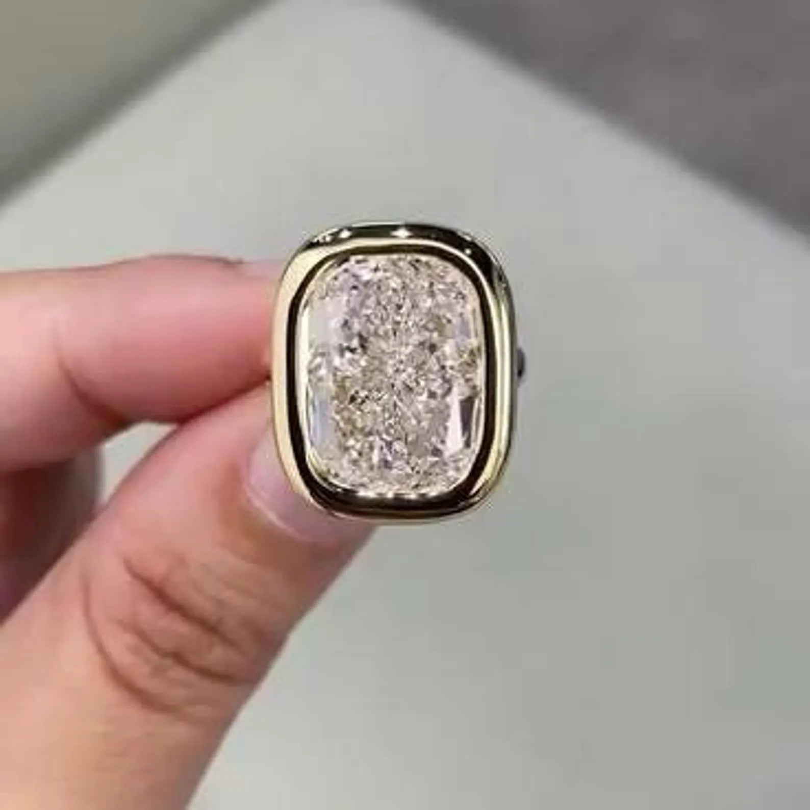 Cushion 10.00ct Lab Grown Diamond Bezel Set Engagement Ring | Yellow Gold | IGI Certified
