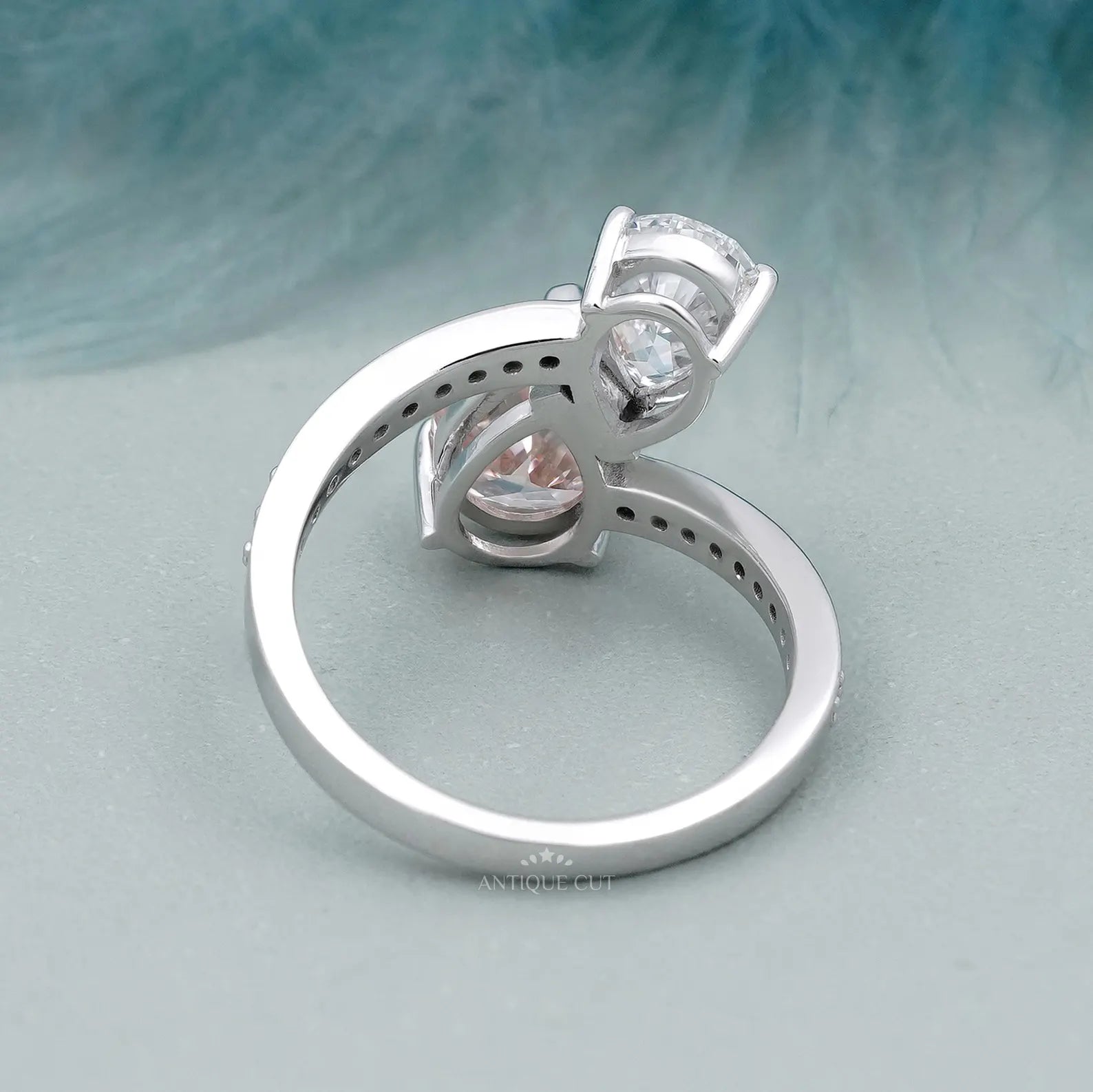 Pink And White Pear 3.80tcw Toi Et Moi Lab Diamond Ring | IGI Certified D-E-F VVS-VS