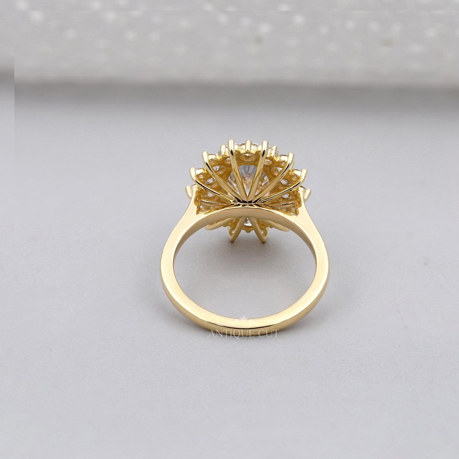 3.00TCW Oval Diamond Engagement Ring, Round Halo, Lab Diamond Ring | IGI Certified D-E-F VVS-VS.