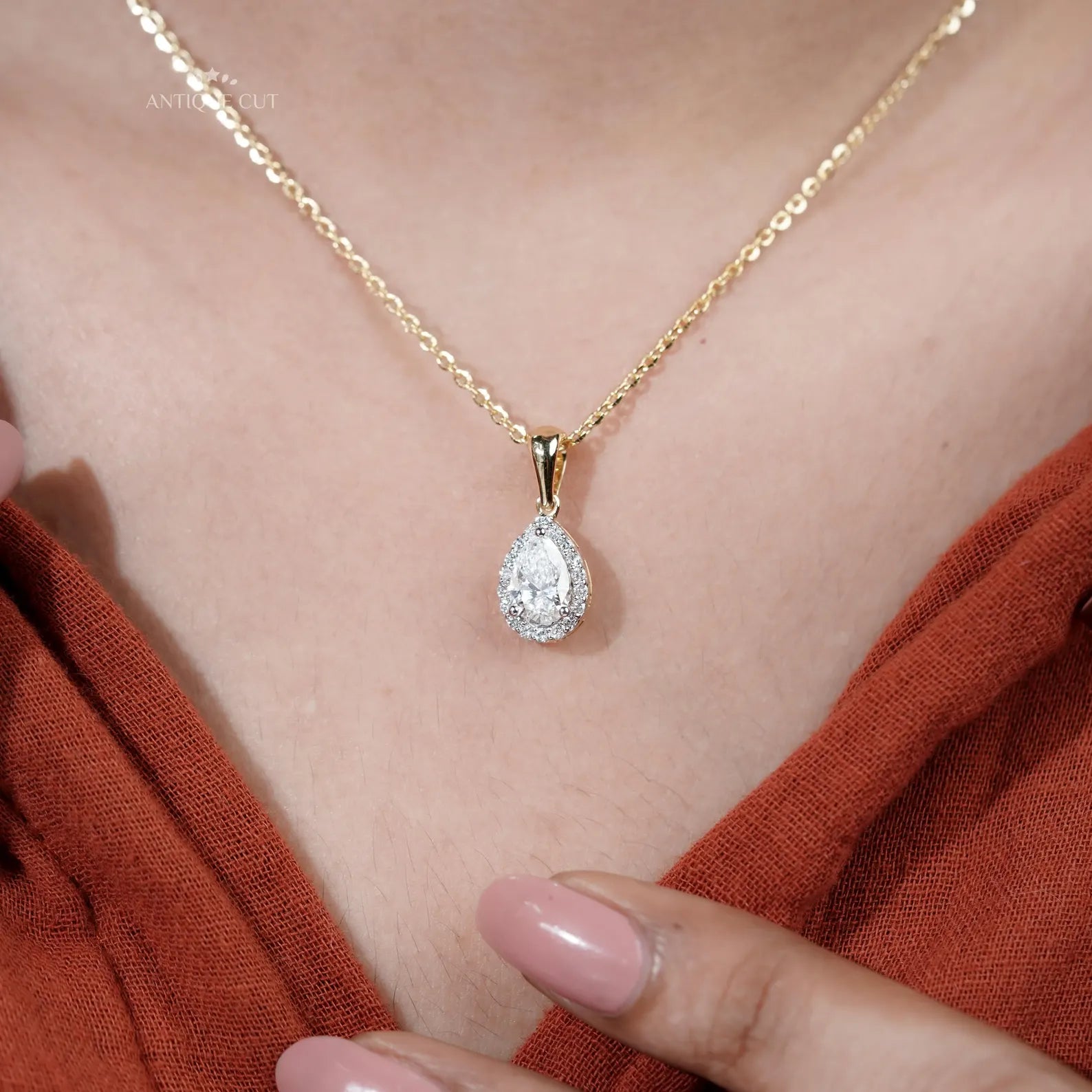 Lab grown diamond halo pendant with gold bail