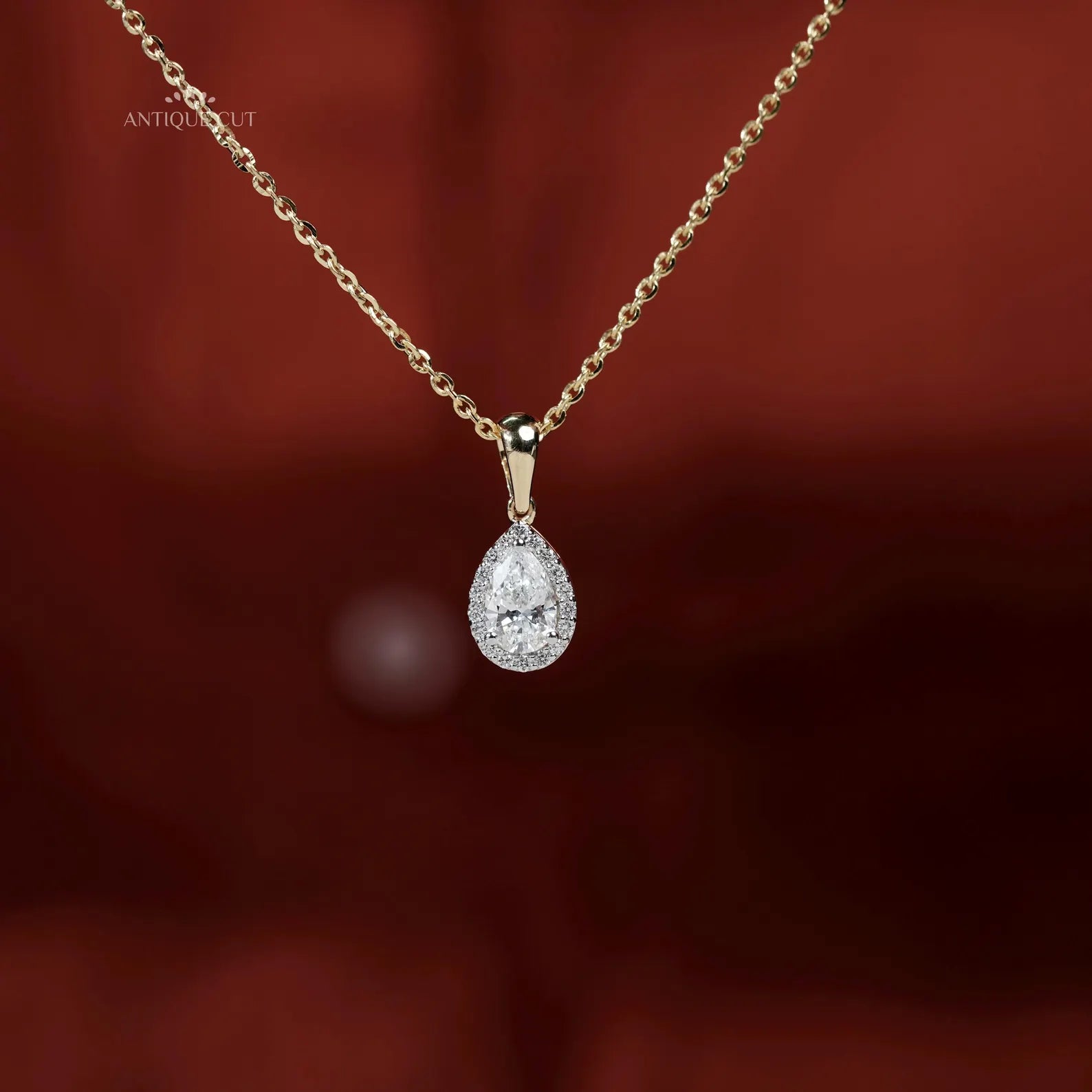 Sparkling lab grown diamond pendant with gold chain