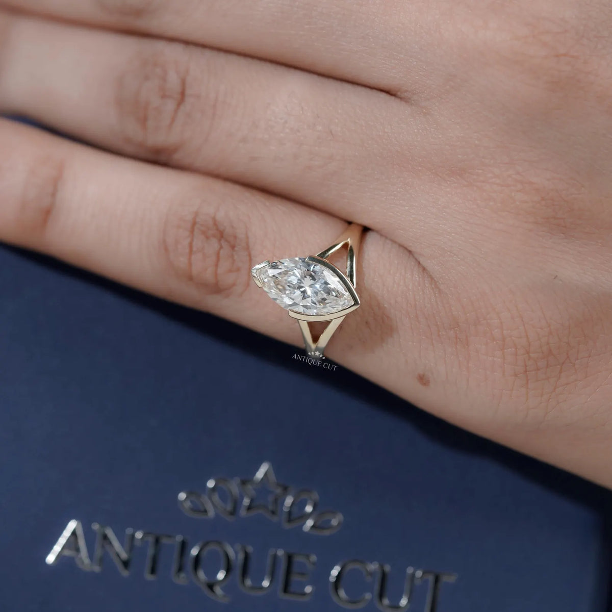10k Yellow Gold, 14k Yellow Gold, 18k Yellow Gold