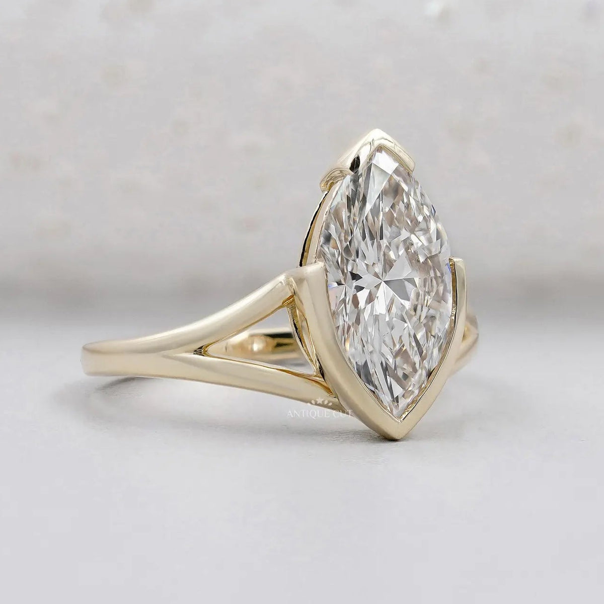 10k Yellow Gold, 14k Yellow Gold, 18k Yellow Gold