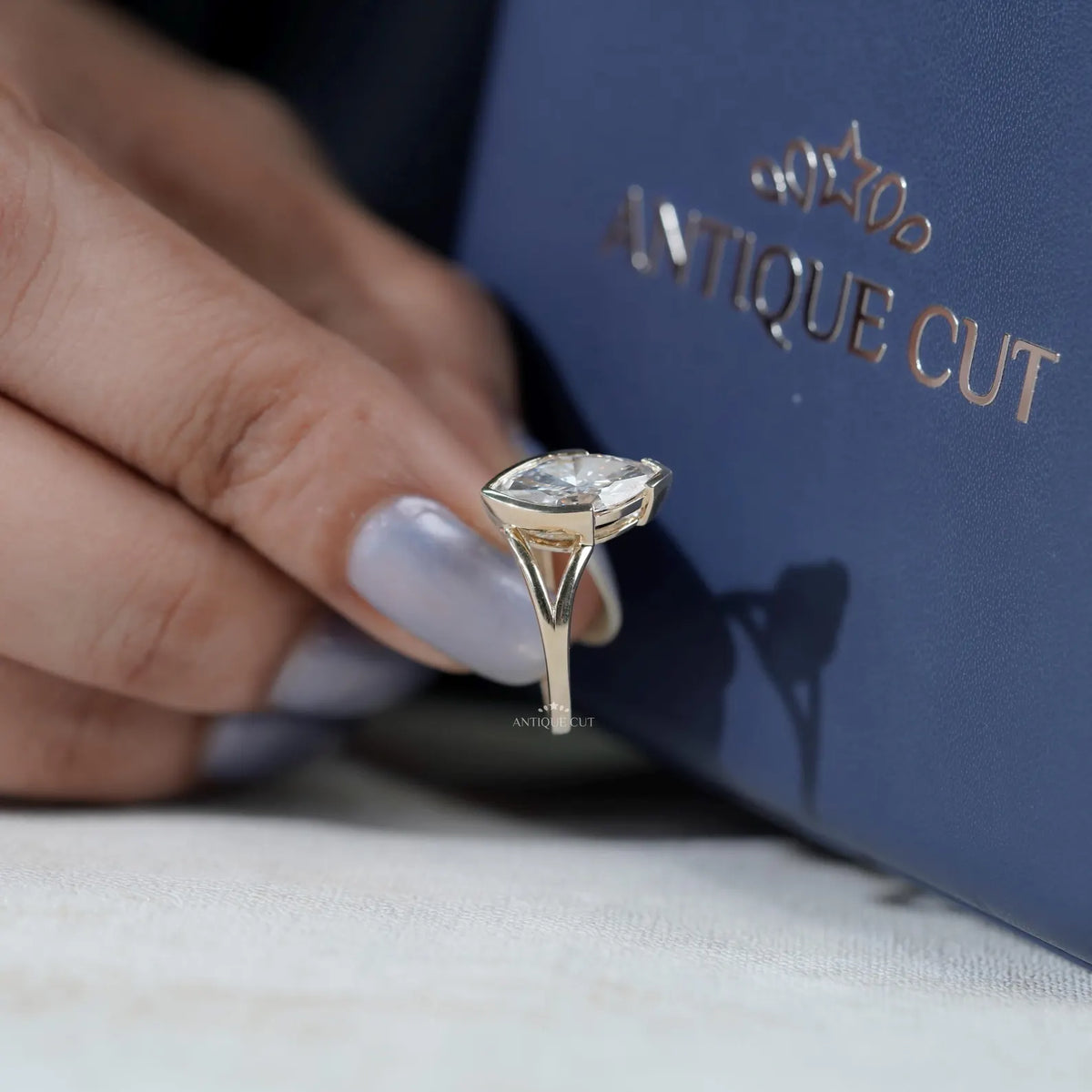 10k Yellow Gold, 14k Yellow Gold, 18k Yellow Gold