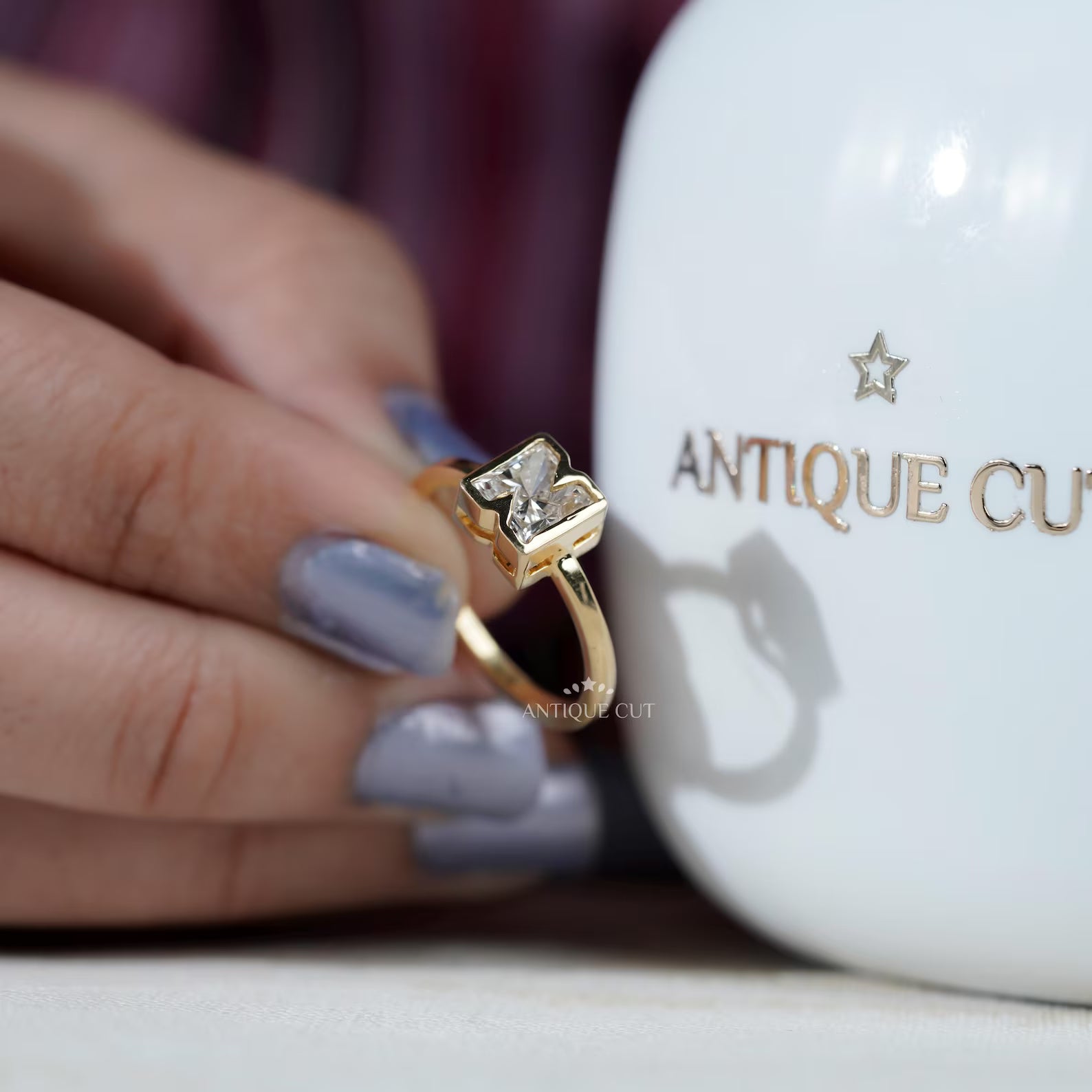 Yellow gold R initial ring with IGI certified lab grown diamond