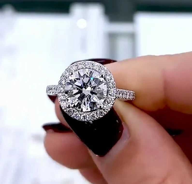 2.50tcw Round Lab Grown Diamond Halo Engagement Ring | DEF Color | VVS–VS Clarity | IGI Certified