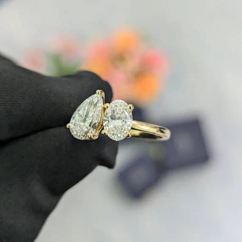 Oval And Pear 2.50tcw Lab Grown Diamond Toi et Moi Engagement Ring, D-E-F Color, VVS-VS Clarity - IGI Certificate