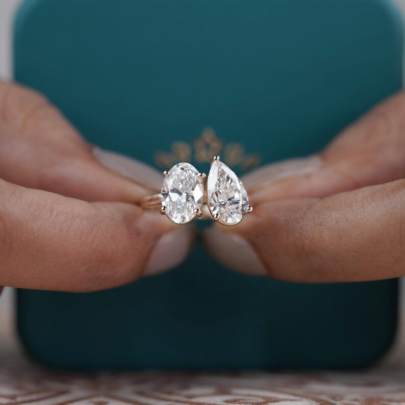 2.00ct Oval and 2.00ct Pear Toi et Moi Diamond Engagement Ring | Two Stone Gold Ring | Oval and Pear Cut Diamond Ring