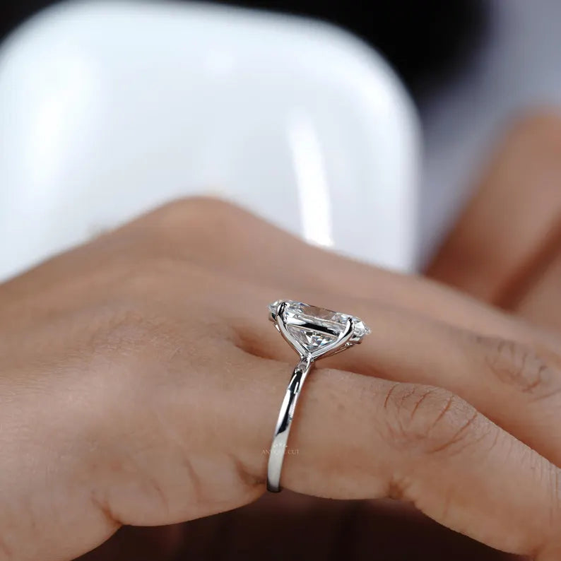 5.00ct Oval Solitaire Engagement Ring • White Gold Oval Cut Ring • Classic 5ct Oval Bridal Ring • Timeless Simple Engagement Ring