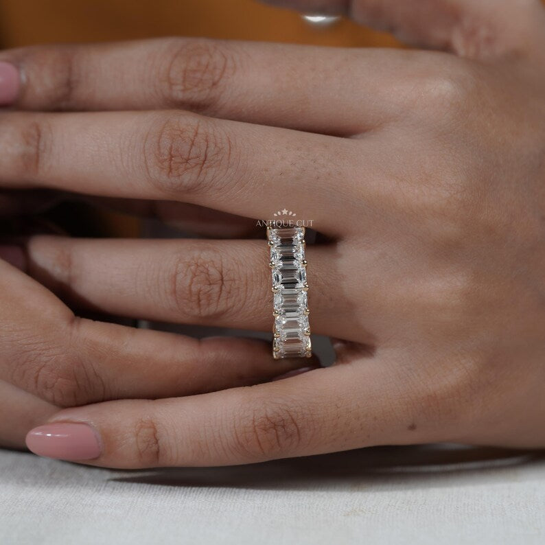 Full circle emerald cut diamond ring