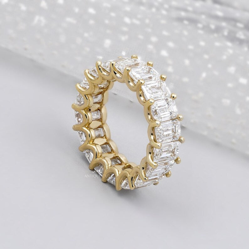 Lab grown diamond emerald cut eternity band